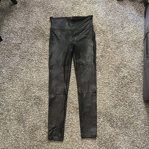 Spanx faux leather leggings size large. never worn without tags